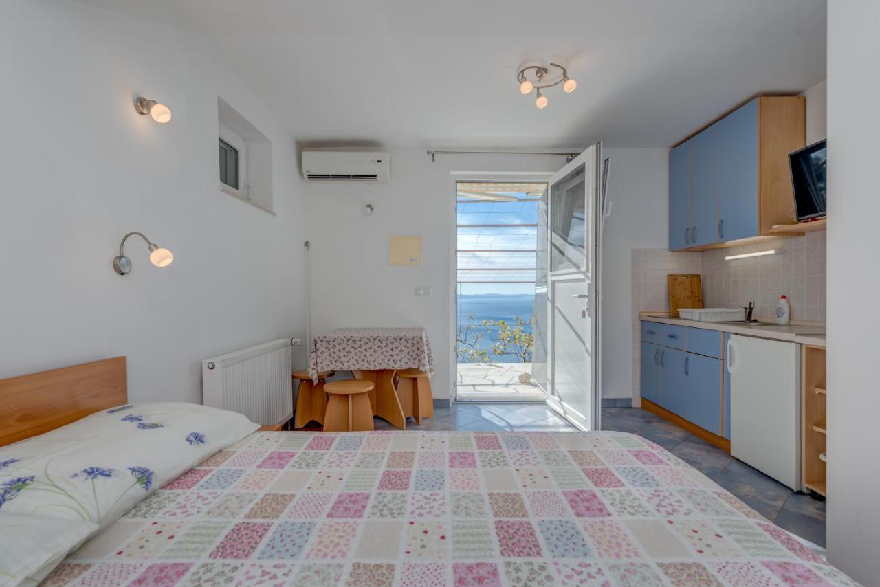 Pikolo Apartments Omis Tice Exterior foto