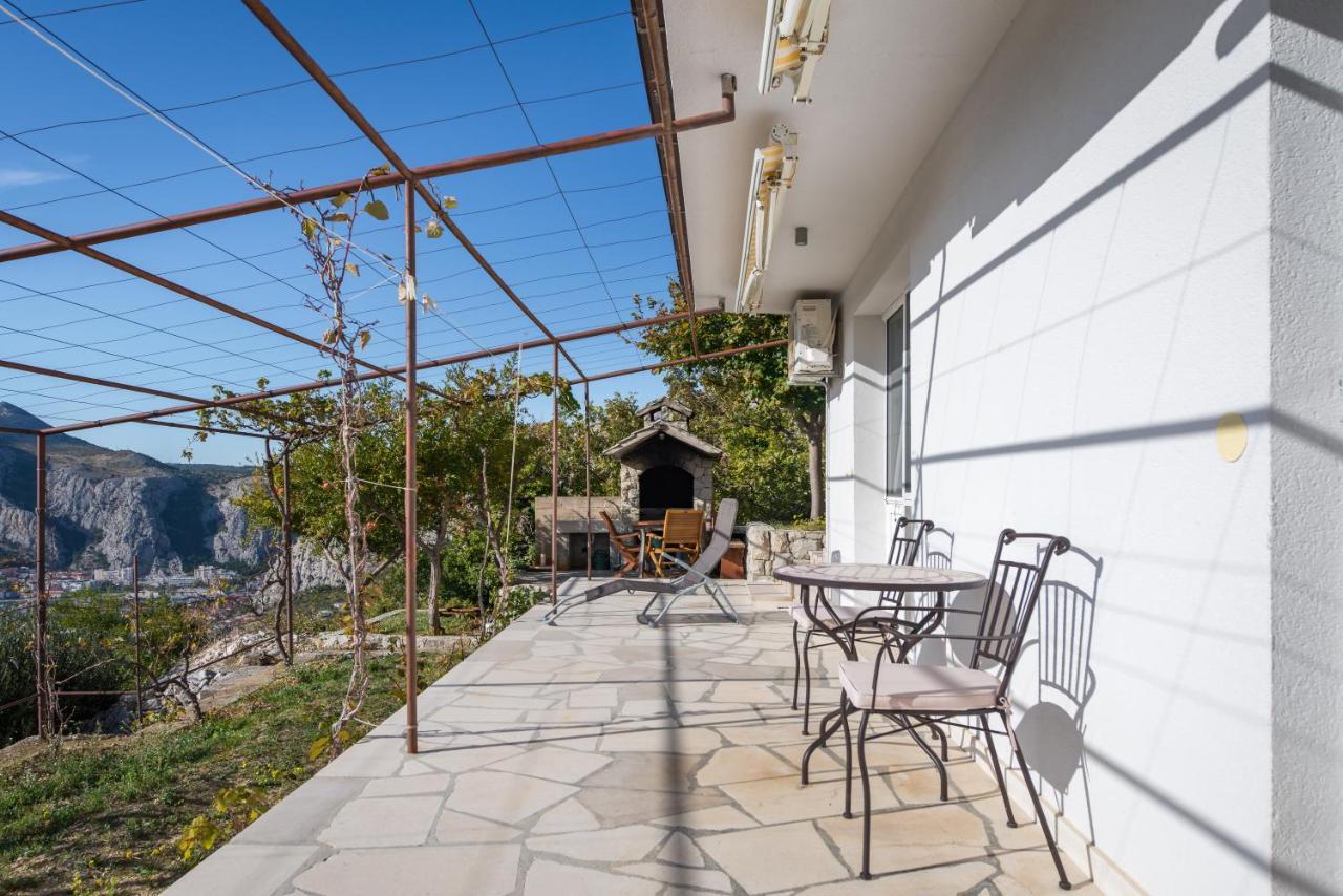 Pikolo Apartments Omis Tice Exterior foto