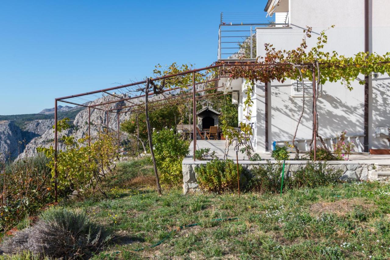 Pikolo Apartments Omis Tice Exterior foto