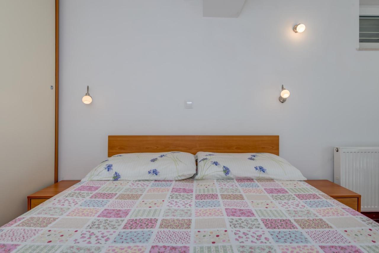Pikolo Apartments Omis Tice Exterior foto