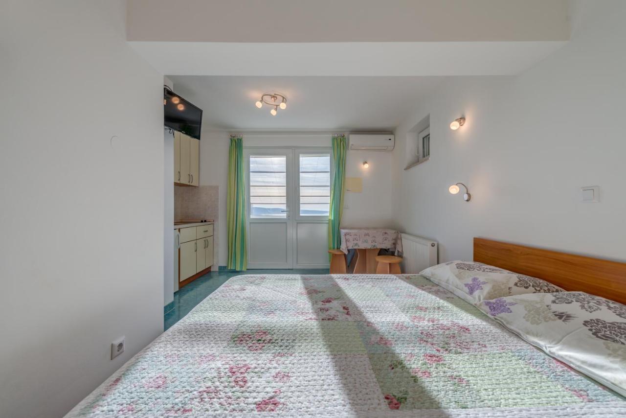 Pikolo Apartments Omis Tice Exterior foto